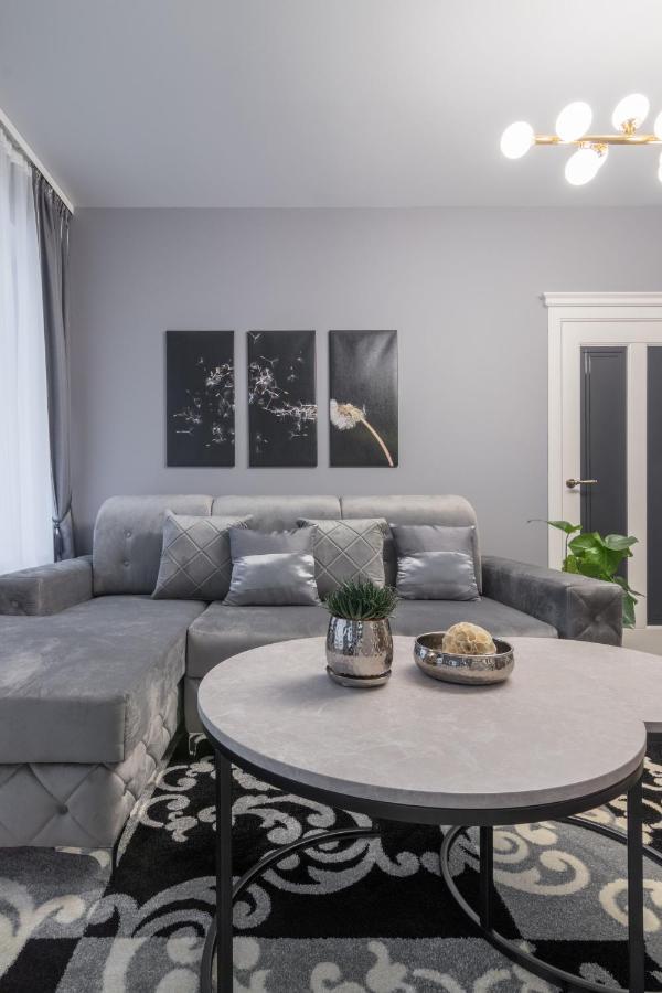Dandelion Apartment In The Heart Of Kaunas Eksteriør bilde
